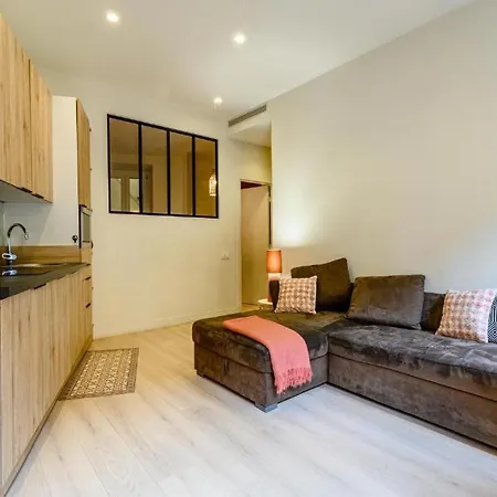 Beau 3p Quartier La Tour St Francois Vieux Apartment